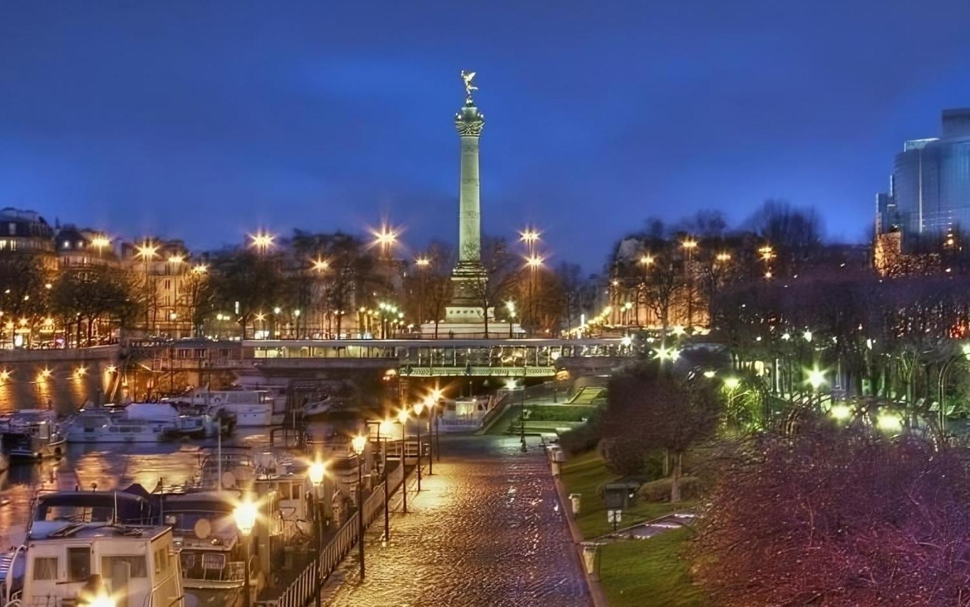 Heart Of And Magical View Of The Seine River By Weekome Apartment Paris